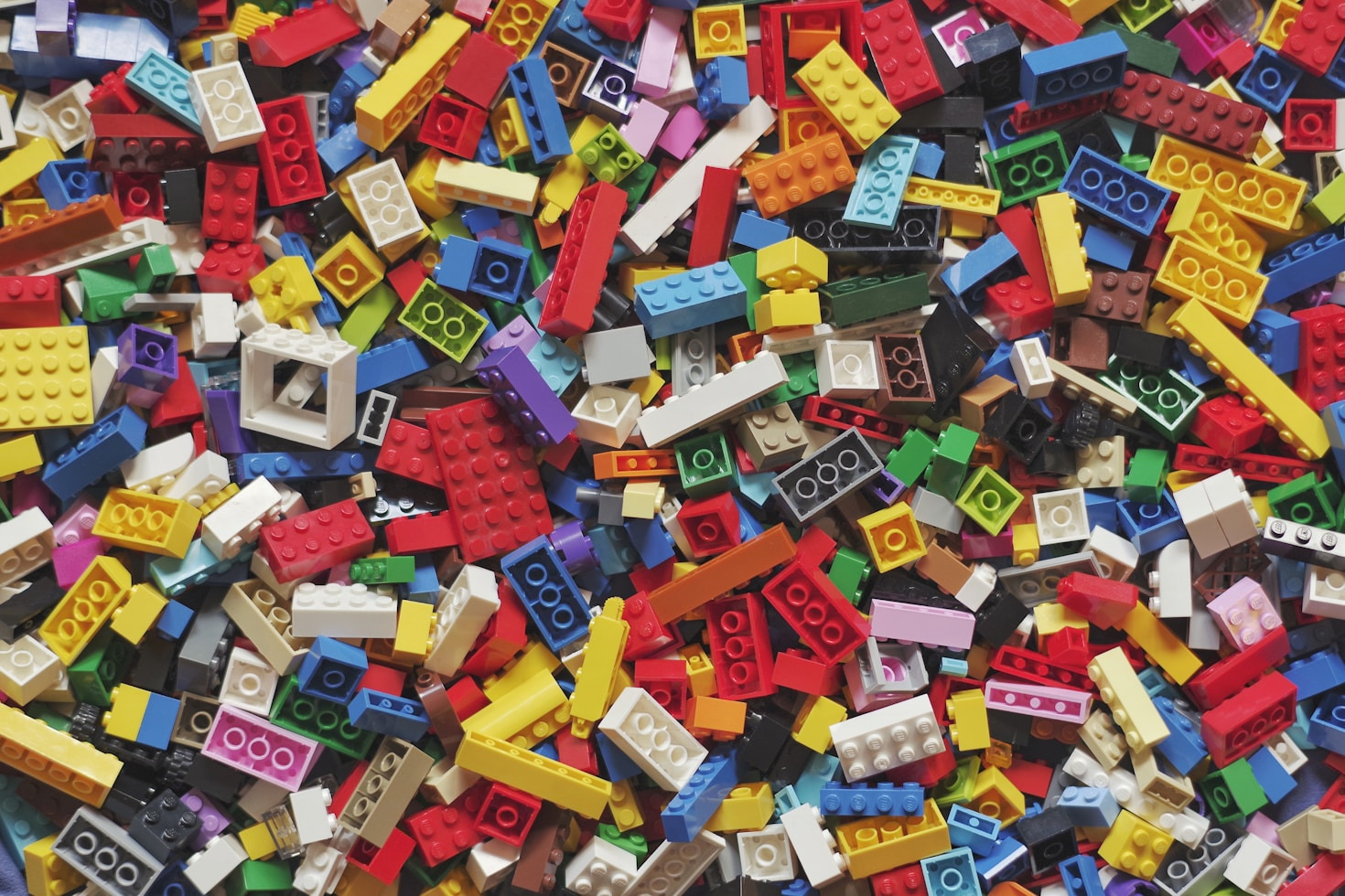 Top 5 Toys for Encouraging Teamwork in Kids